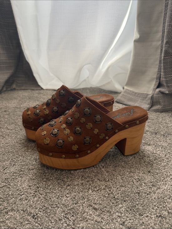Free People Shoes - Free People Brown Studded Suede Platform Clogs